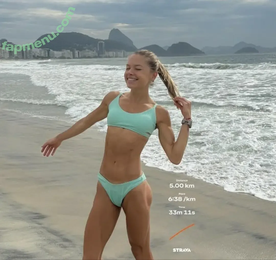 Aline Steffens nude photo #0043 (fit.by.aline)