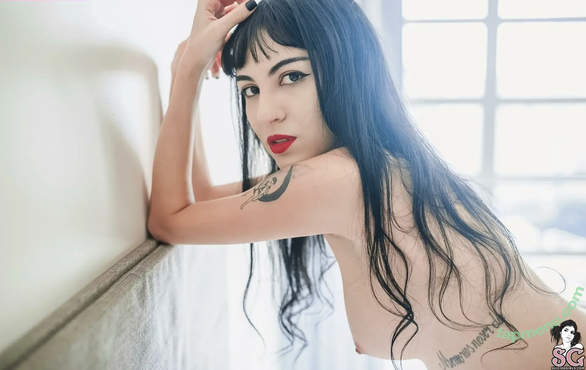 alineem nude photo #0107 (alineem_)