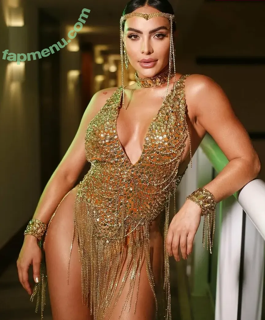 alinemineiro nude photo #0008 (alinemineiro)