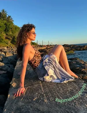 Alinne Moraes / alinnemoraes nude photo #0075