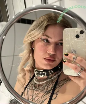 Alisea Löffler / unregierbar nude photo #0071