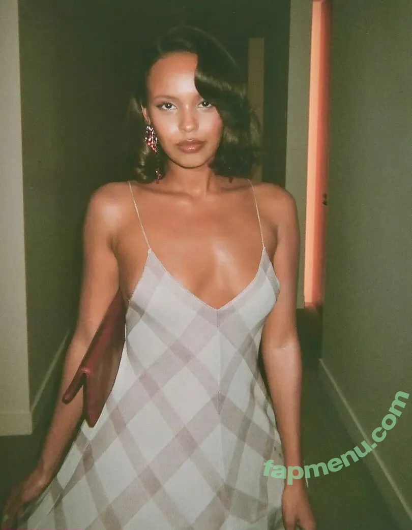 Alisha Boe nude photo #0157 (alishaboe)