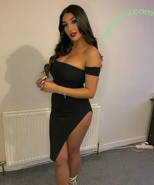Alishbah Akram / alishbahakramxox nude photo #0007