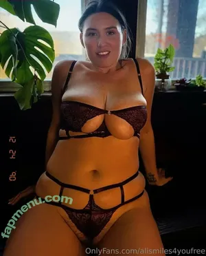 alismiles4youfree / alismileslinks nude photo #0058