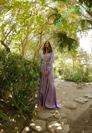 Alison Brie / alisonbrie nude photo #1923