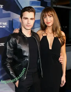 Alison Brie / alisonbrie nude photo #1939