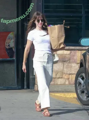 Alison Brie / alisonbrie nude photo #1988