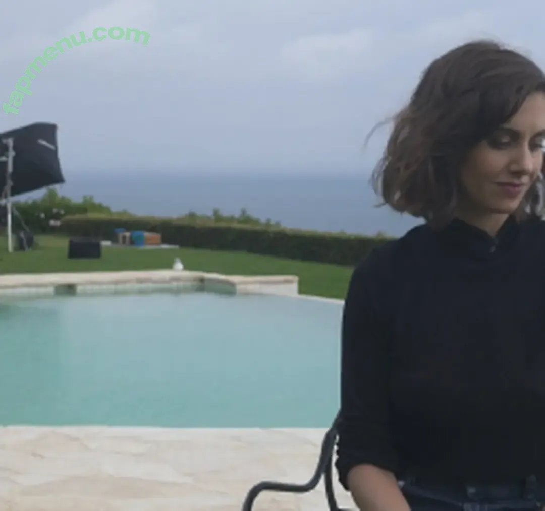 Alison Brie nude photo #1331 (alisonbrie)