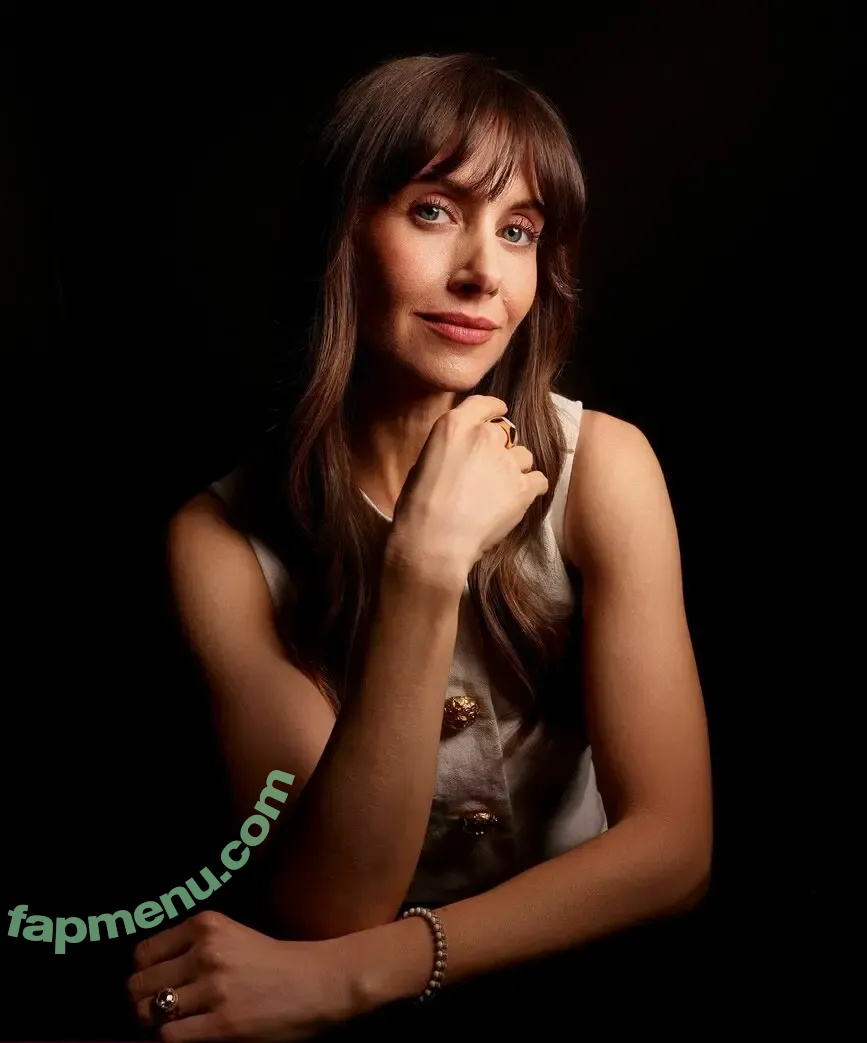 Alison Brie nude photo #1391 (alisonbrie)