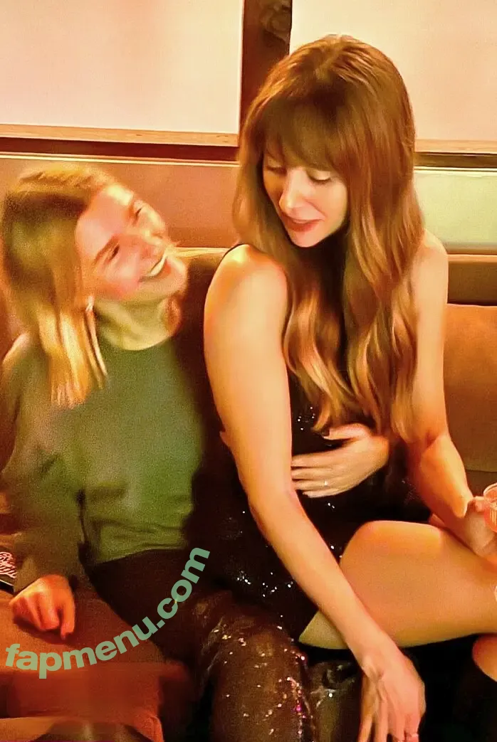 Alison Brie nude photo #1997 (alisonbrie)