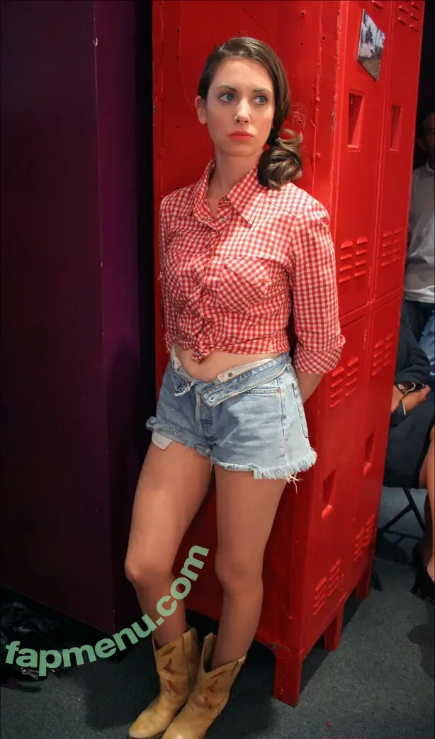 Alison Brie nude photo #2017 (alisonbrie)