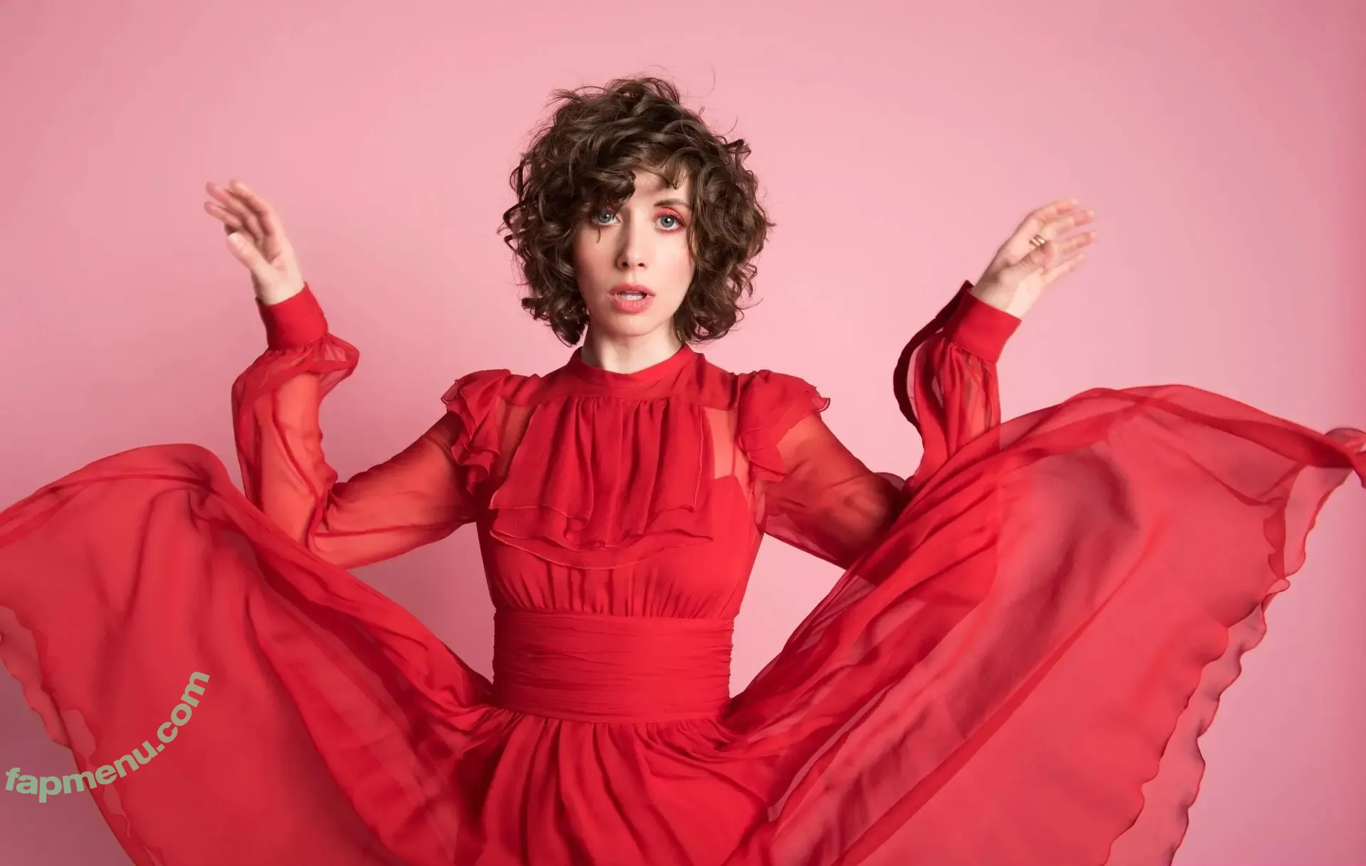 Alison Brie nude photo #2051 (alisonbrie)