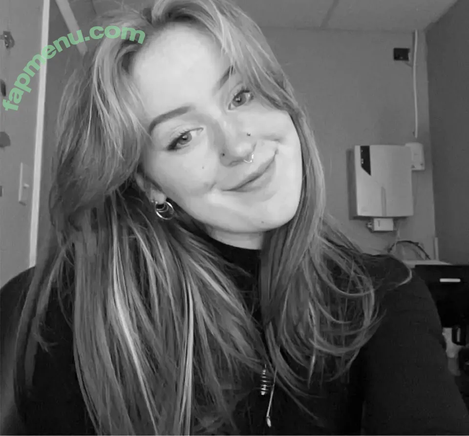 Alison Schmitt nude photo #0013 (_alischmitt_)