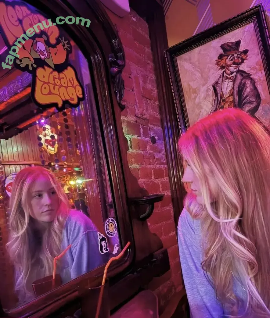 Alison Schmitt nude photo #0014 (_alischmitt_)