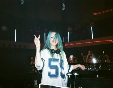 Alison Wonderland / alisonwonderland / allywonder nude photo #0120