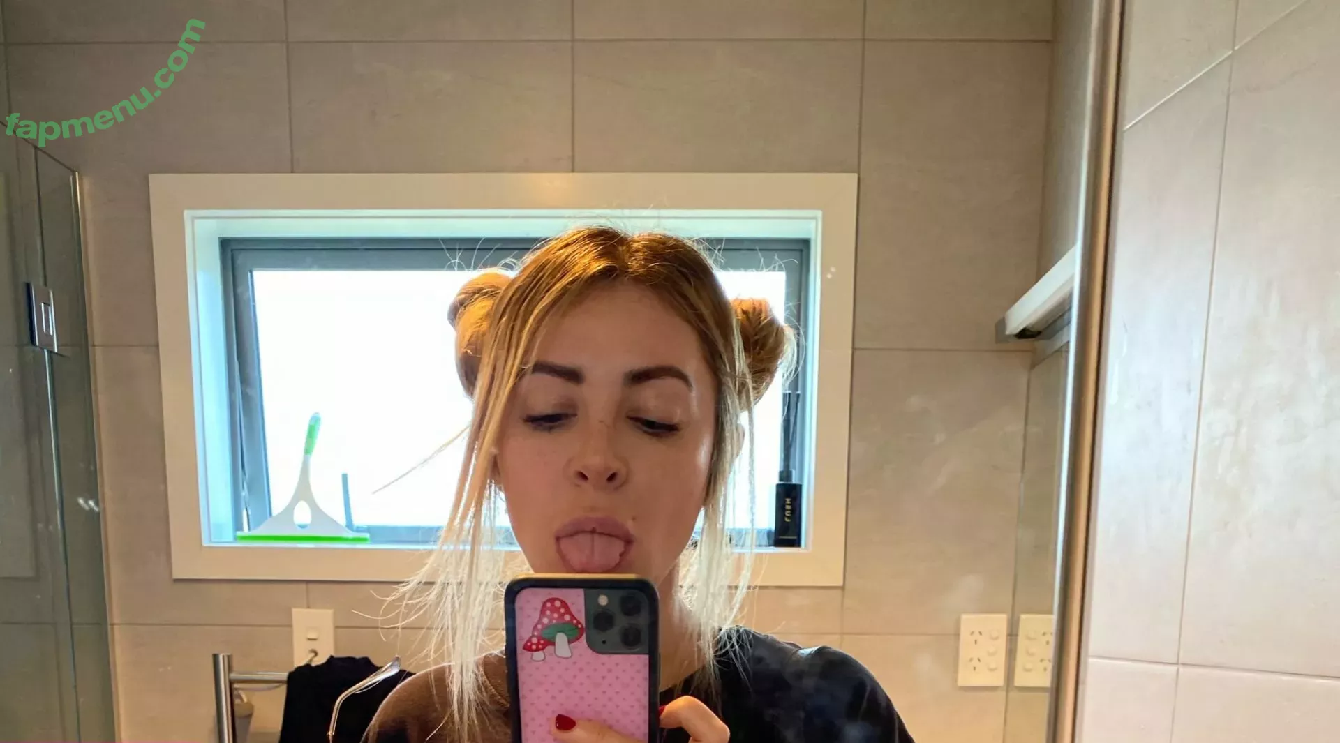 Alison Wonderland nude photo #0025 (alisonwonderland / allywonder)