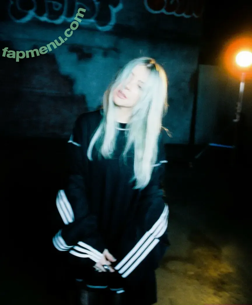 Alison Wonderland nude photo #0130 (alisonwonderland / allywonder)