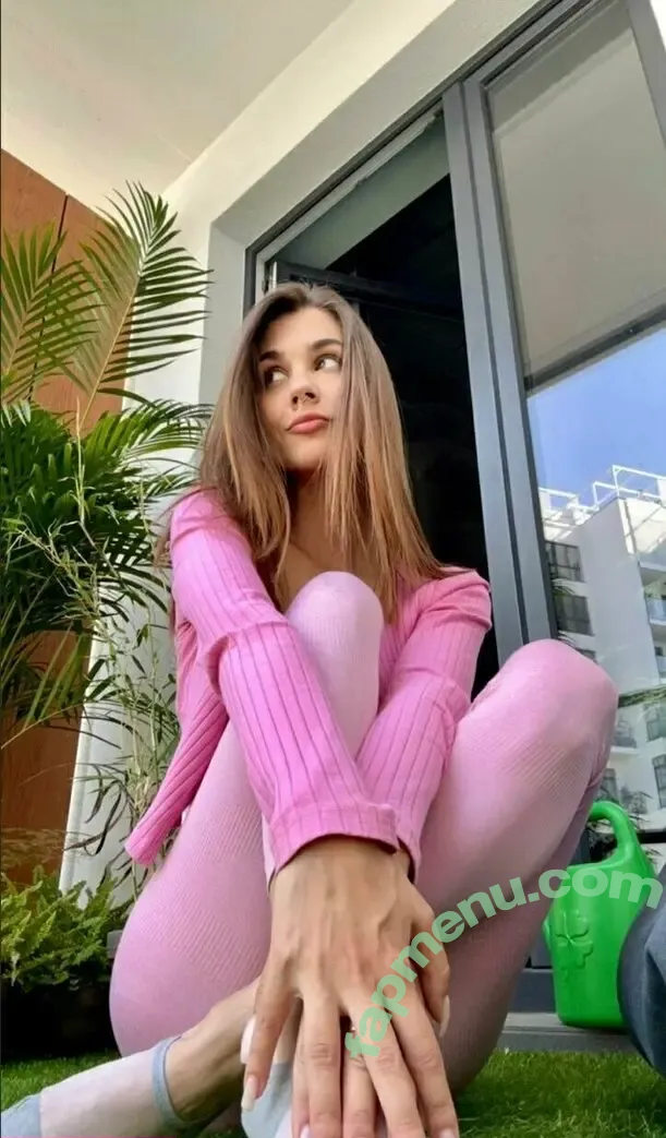 aliss.foxy nude photo #0014 (aliss.foxyy)