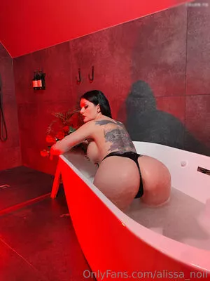 Alissa Noir / AlissaNoir / alissa_noir nude photo #0235