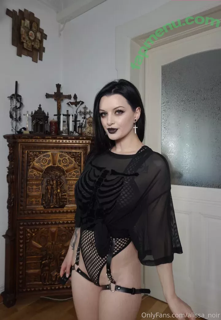 Alissa Noir nude photo #0462 (AlissaNoir / alissa_noir)