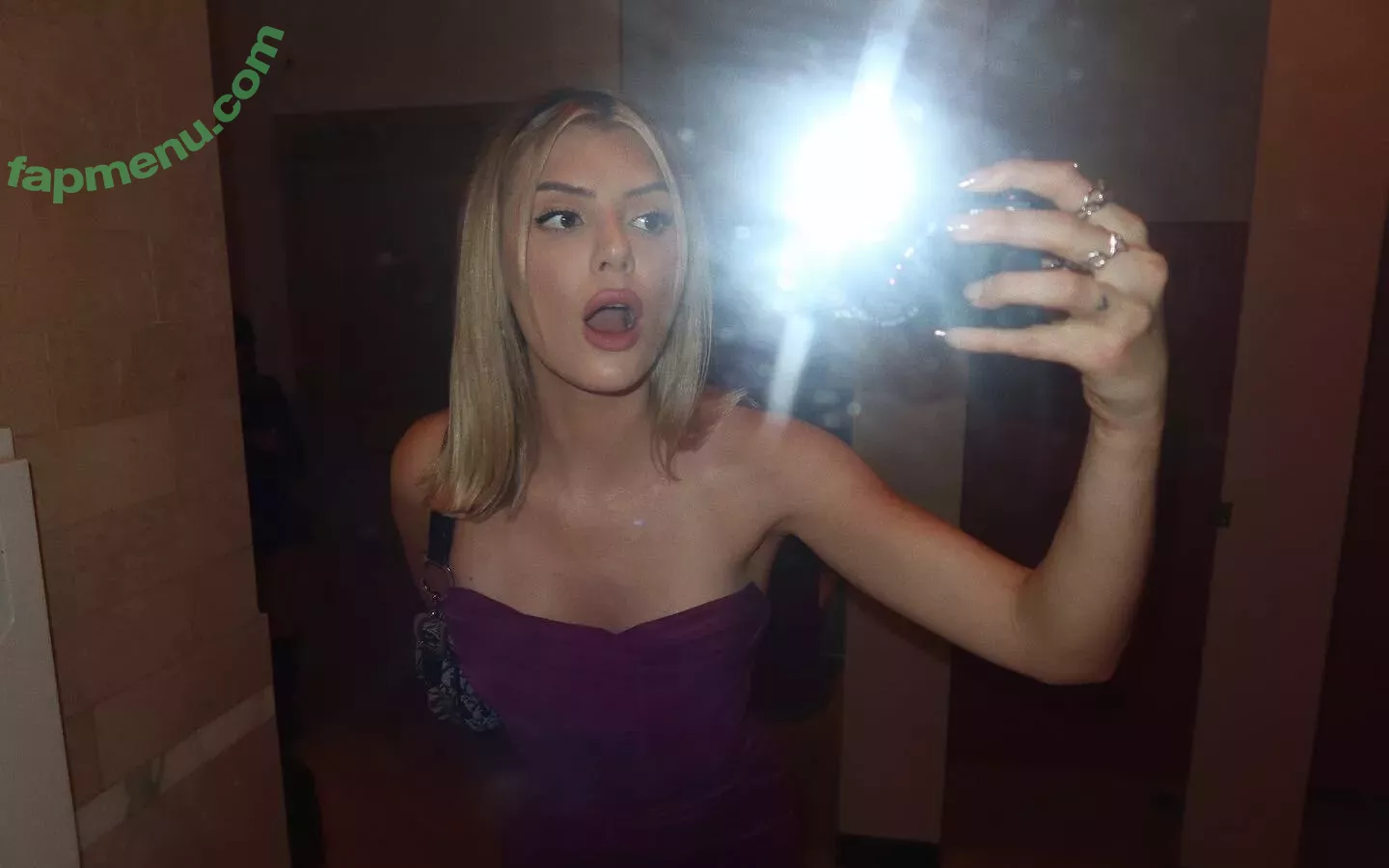 Alissa Violet nude photo #0033 (alissaviolet)