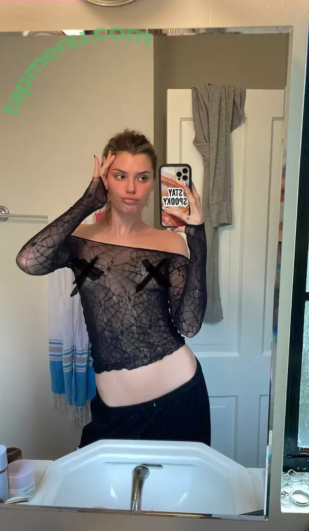 Alissa Violet nude photo #0063 (alissaviolet)