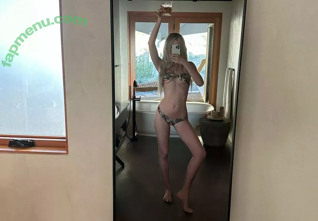 Alissa Violet nude photo #0183 (alissaviolet)