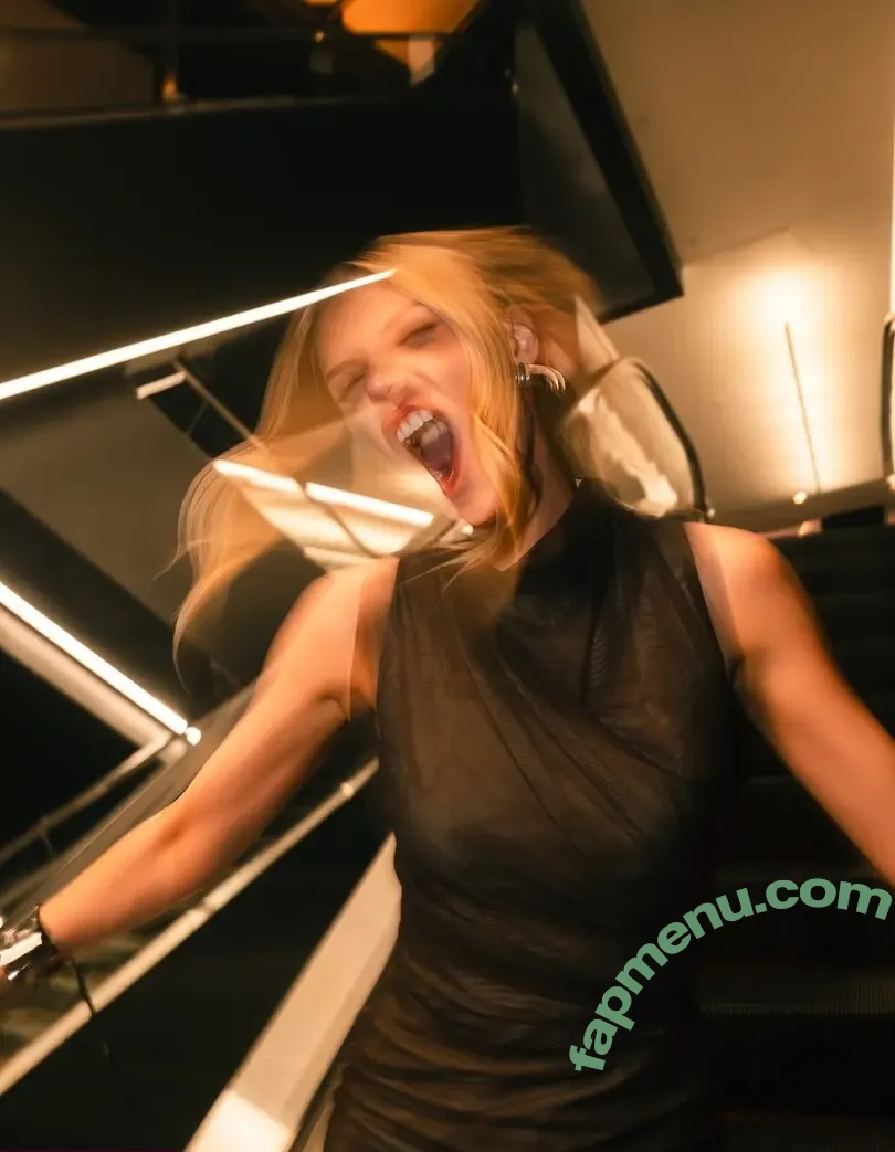 Alissa Violet nude photo #0659 (alissaviolet)