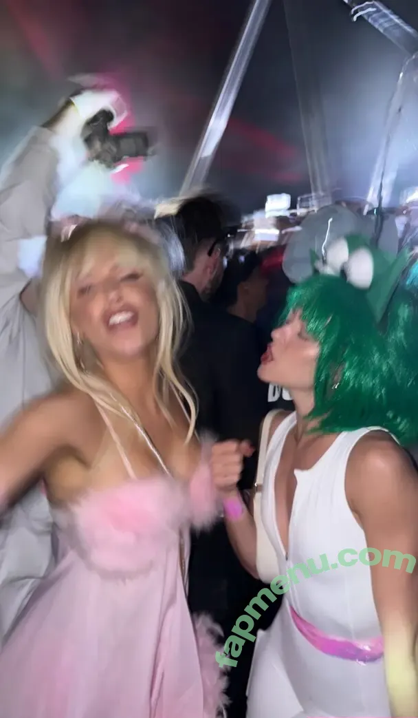 Alissa Violet nude photo #0667 (alissaviolet)