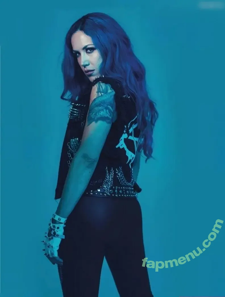 Alissa White-Gluz nude photo #0062 (AlissaWhiteGluz / Metal Singer / Xray / brooktality)