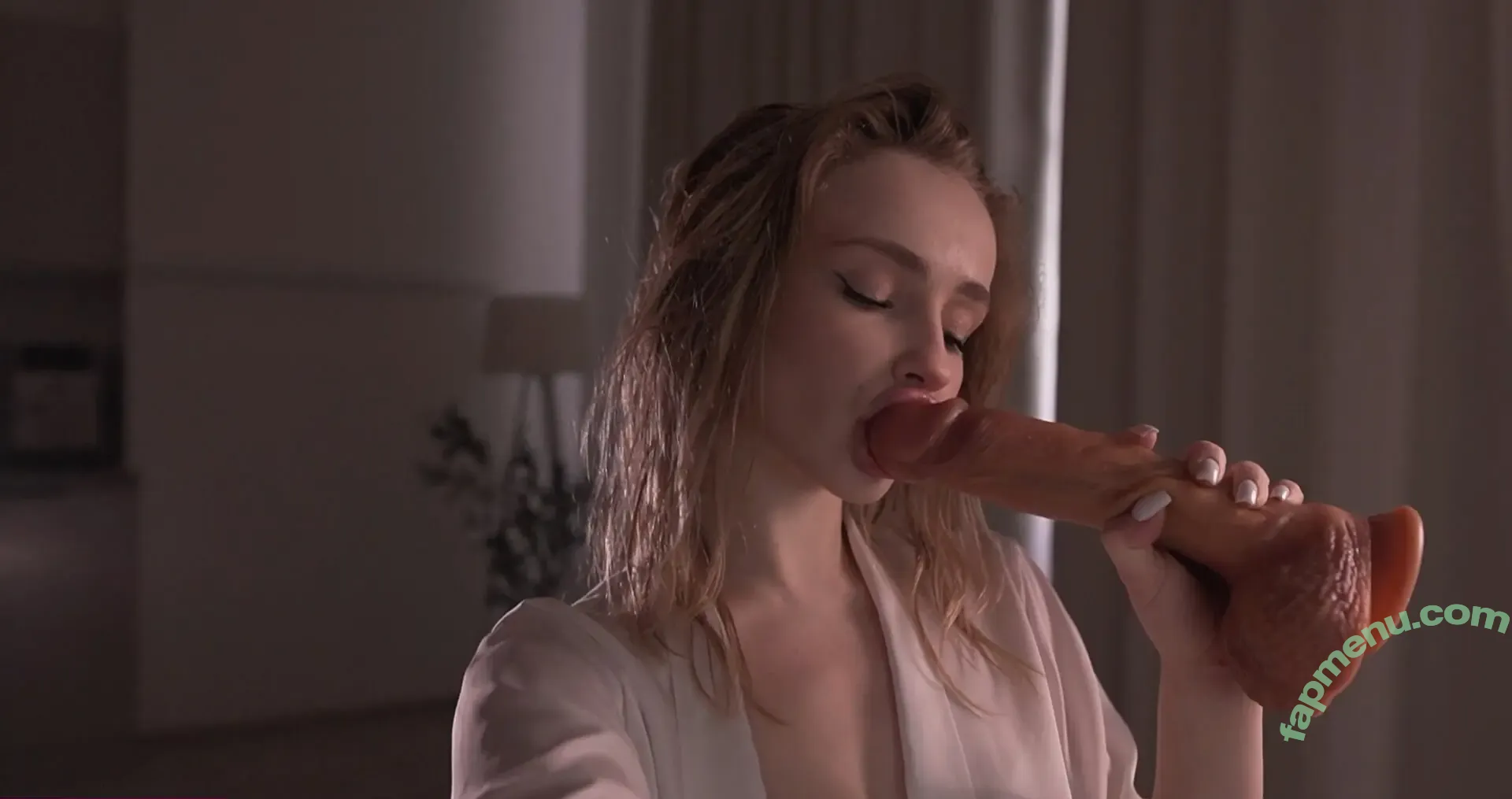 alissa_wxw nude photo #1967 (alissaofficial_ / maci.fs)