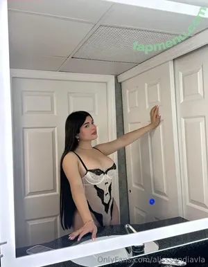 alisssondiavla / alissondavilaa_ nude photo #0019