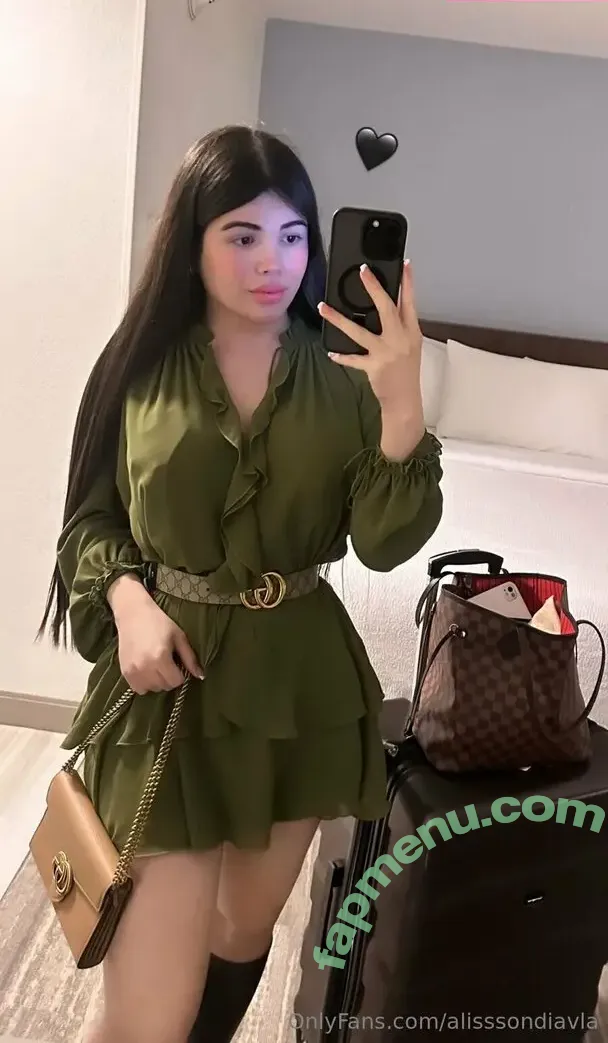alisssondiavla nude photo #0038 (alissondavilaa_)