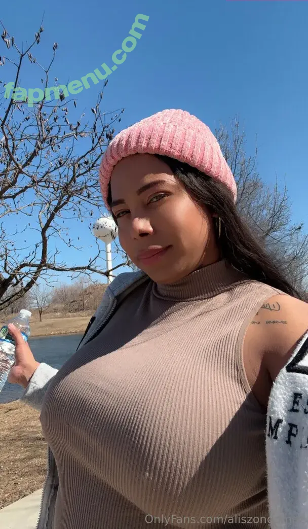 aliszongomez nude photo #0007 (aliszoon_goomez)