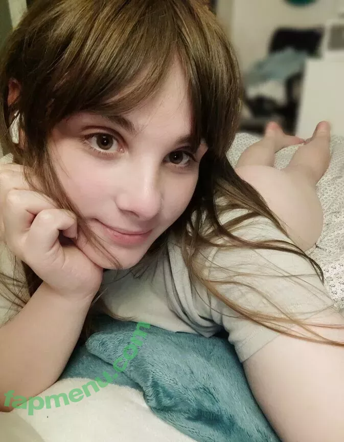 Alix Fembug nude photo #0028 (alixnatme / faecuddlebug)