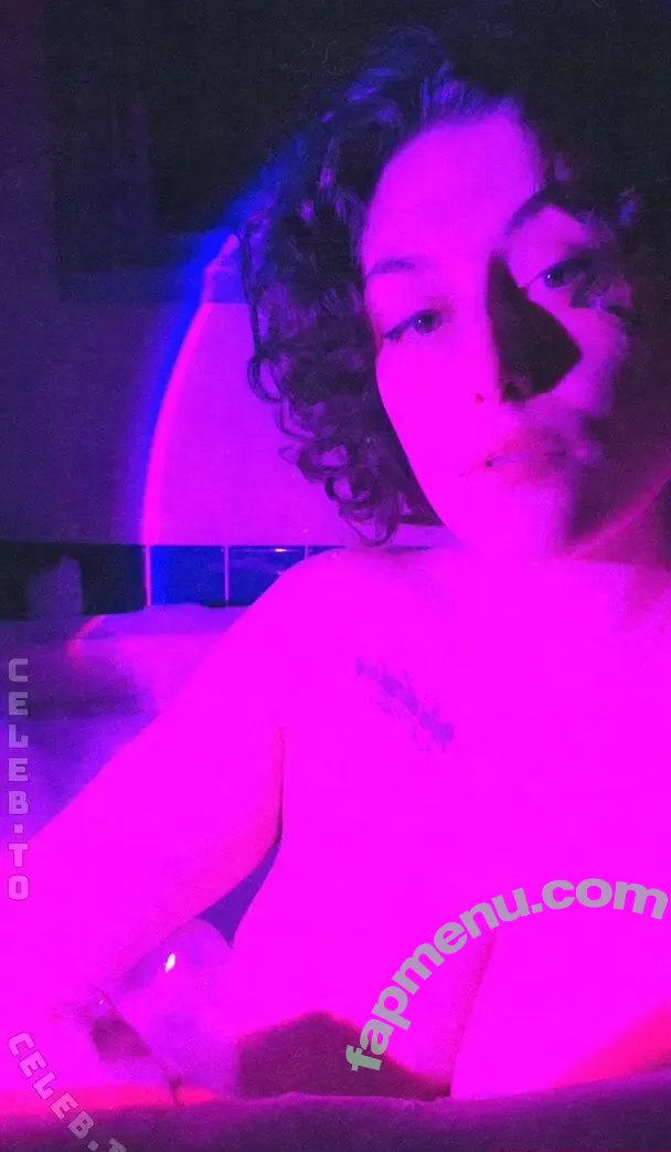 Alix Mercury nude photo #0019 (alix_mercury / alixmercury)