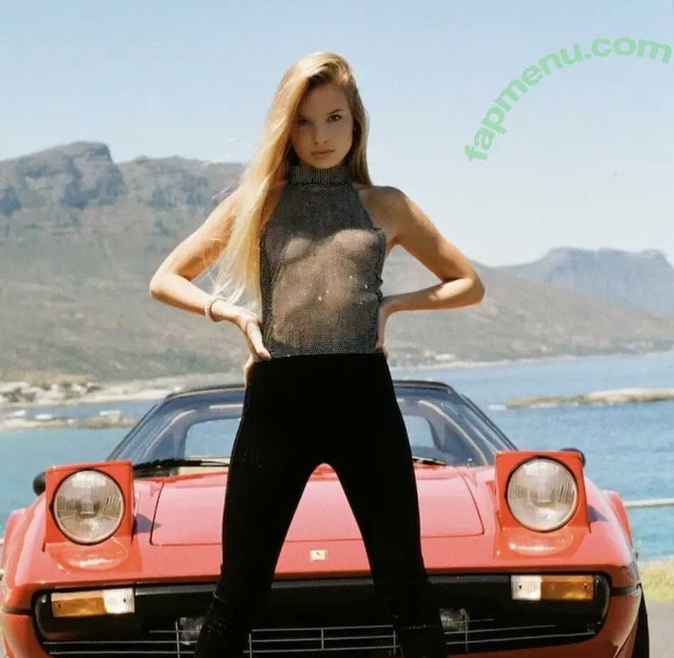 Alix Morillo nude photo #0051 (alixmorillo / morillo.alix)