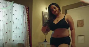 Aliya Naaz / aliyanaaz_x nude photo #0018