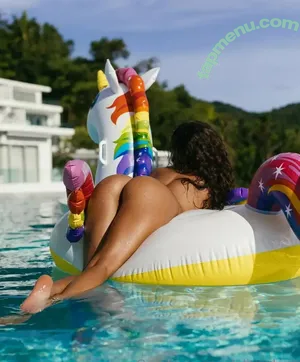 Aliya Yalaya / aliya_yalaya nude photo #0133