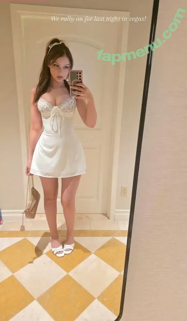 Aliythia nude photo #0043 (alitaliya__)