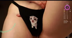 Aliza / aislyfarran / sheagreekfreak / spicymamiii2 nude photo #0139