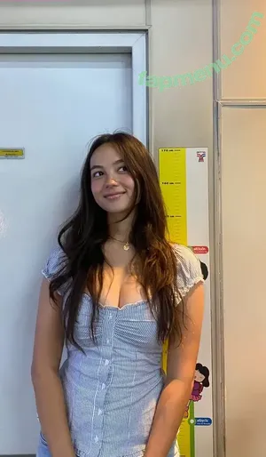 Alizee Delaloy / lizdelaloy / moosegoose04 nude photo #0008