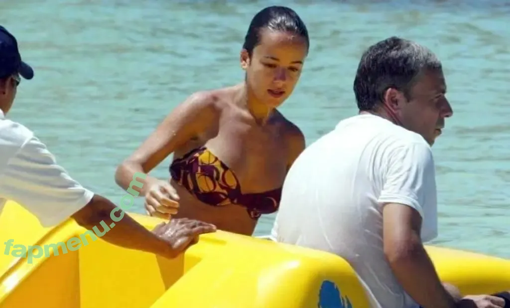 Alizee nude photo #0118 (alizeeofficiel / alizeesanzeth)