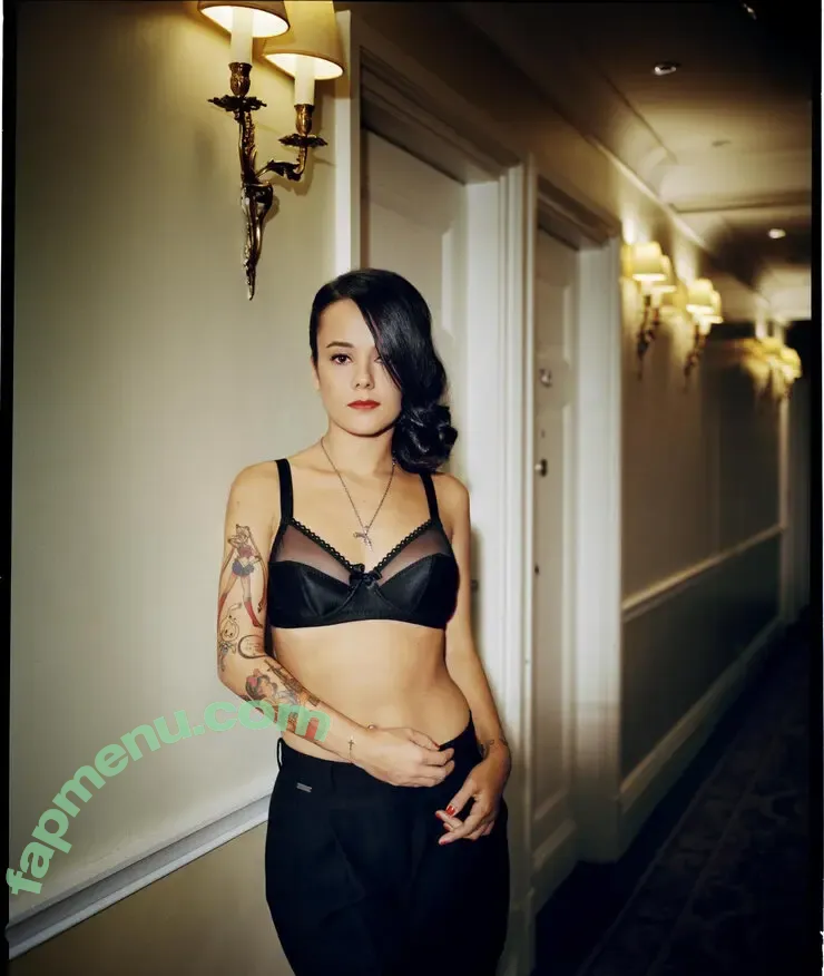 Alizee nude photo #0127 (alizeeofficiel / alizeesanzeth)