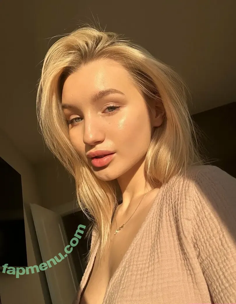 Alkh1mova nude photo #0051 (Alkh1mova)