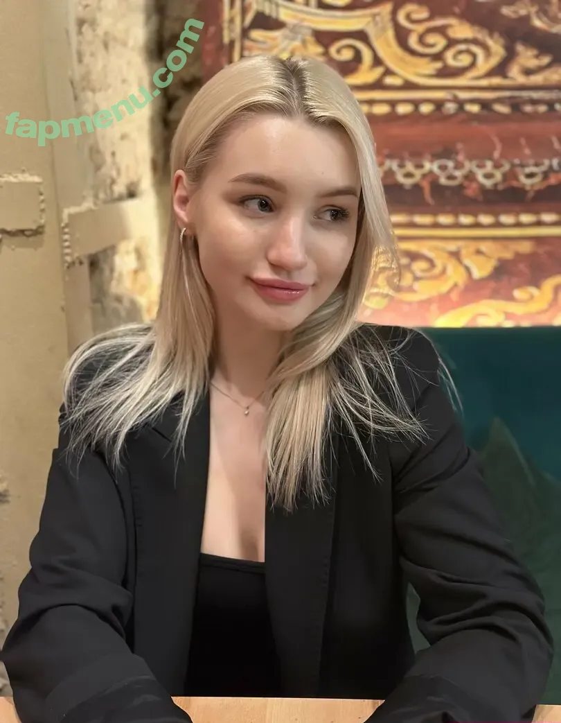 Alkh1mova nude photo #0059 (Alkh1mova)