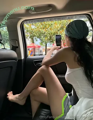  nude photo #0004