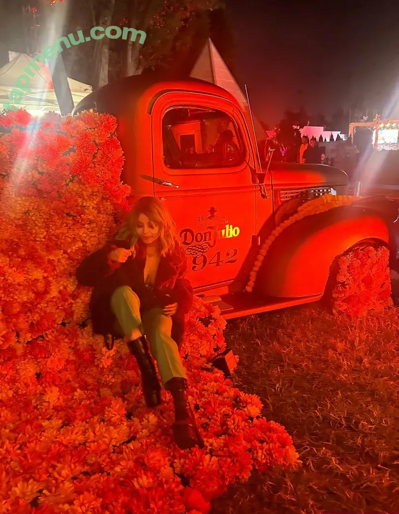 allbarknobite nude photo #0018 (popular)