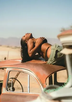 Allchargedup / Ashley Christen / sashafoxyy / toned_ash nude photo #0279
