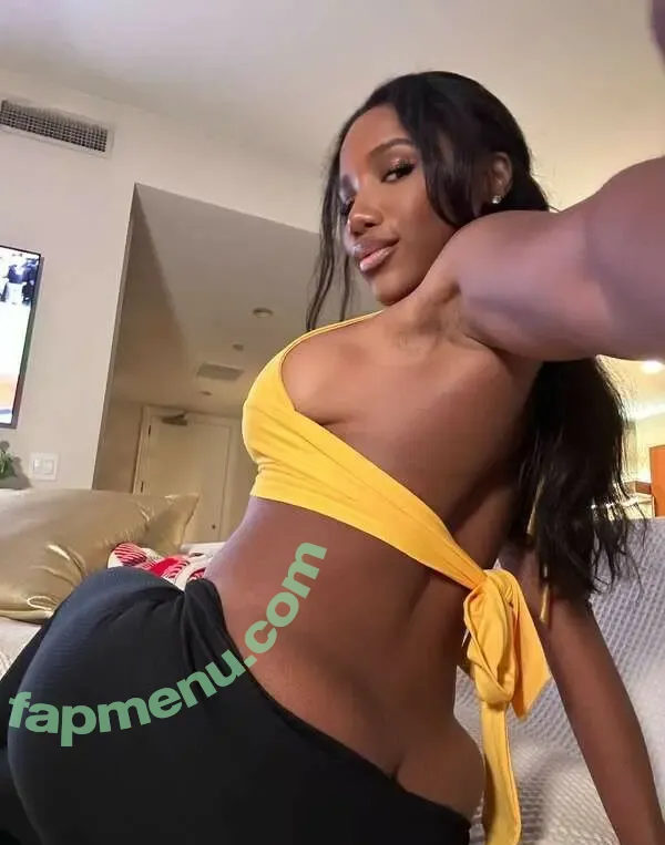 Allchargedup nude photo #0015 (Ashley Christen / sashafoxyy / toned_ash)